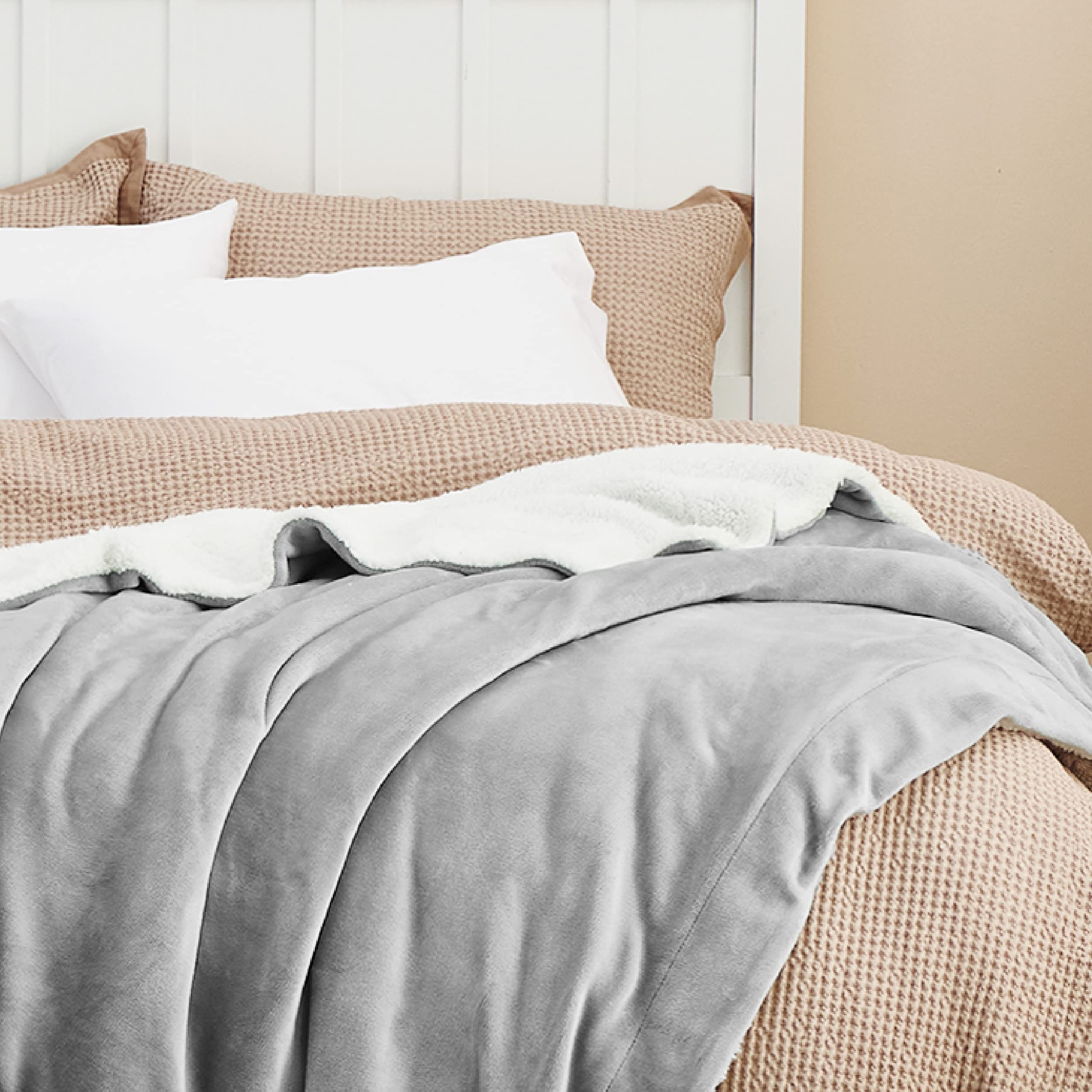 Bedsure GentleSoft Sherpa Fleece Blankets Queen Size for Bed-Grey